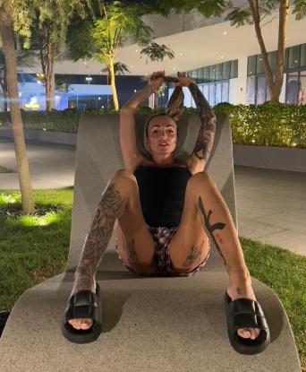 Изысканная, горячая шатенка готова окунуть тебя в мир страсти и наслаждения. Приезжай ко мне, и я покажу тебе, что такое настоящее желание. 765, 33 года