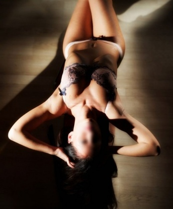 Соблазнительная красотка по имени Страсть приглашает тебя на незабываемое свидание. Гарантирую полное погружение в мир удовольствий и наслаждений! 9312, 30 лет